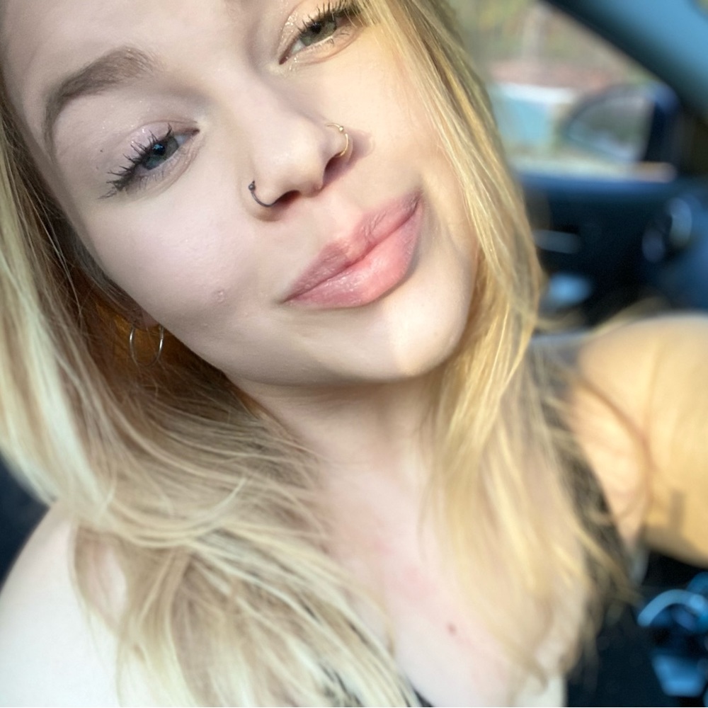 Meet your Posher, Katelynn